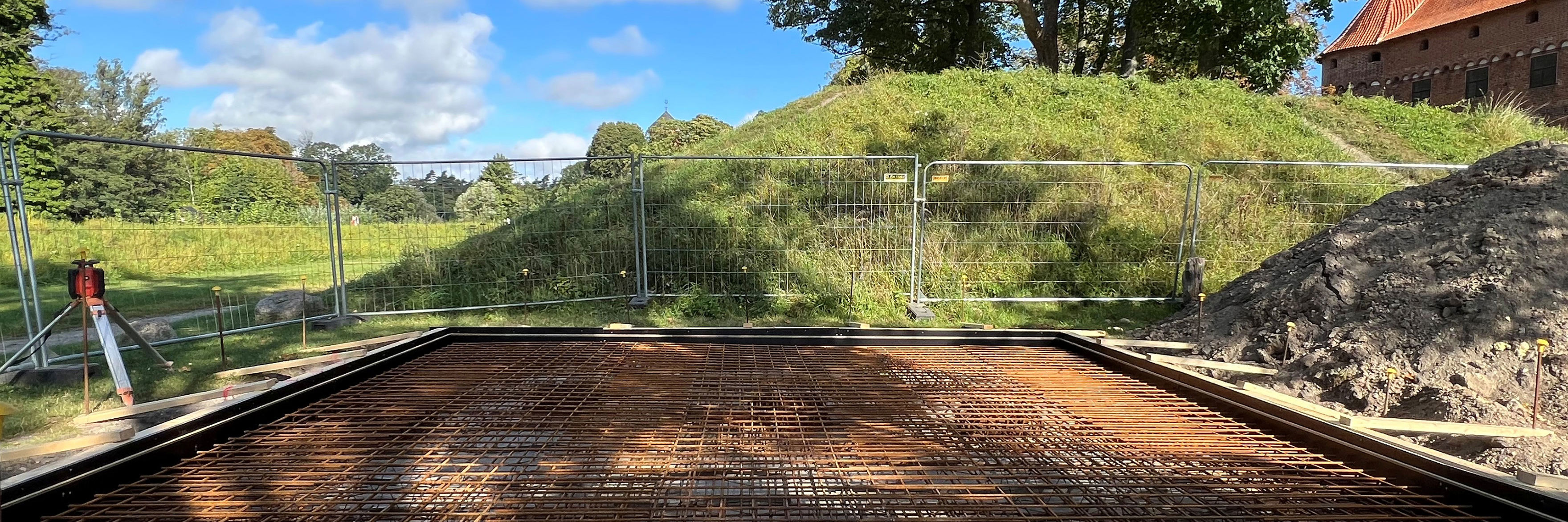 Mockup af slottets kommende mur bliver til